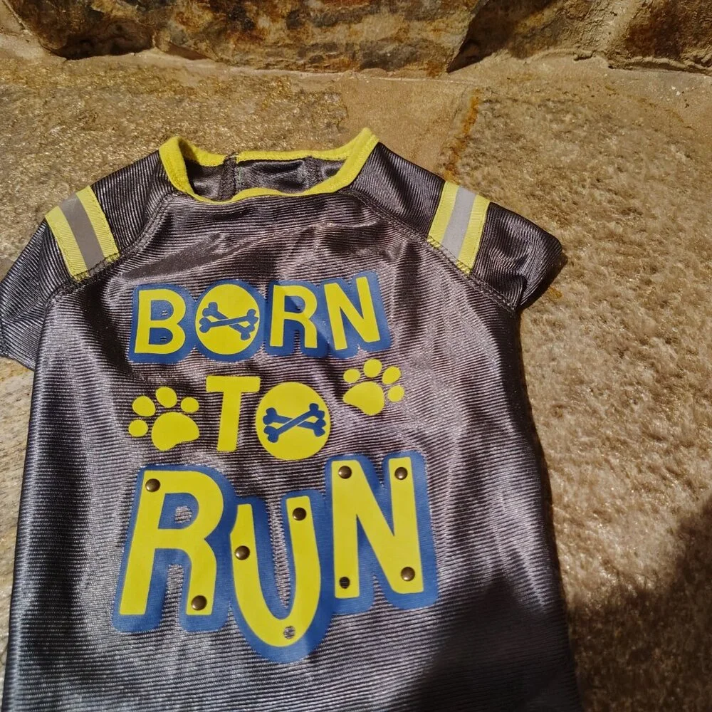 Wag-a-tude Dog's Shirt Size Medium Born To Run Gray Yellow Polyester